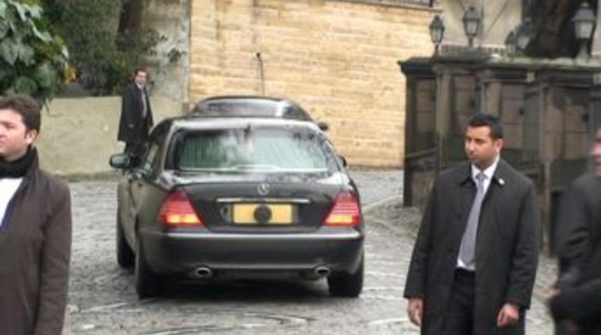 Bakir İzetbegovi&ccedil; Başbakan'ın evine geldi