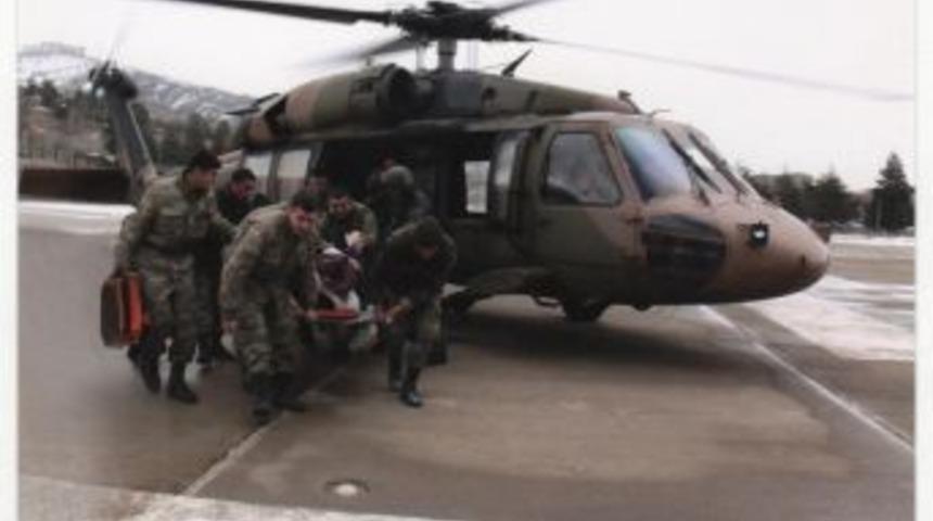 Hastaneye helikopterle getirildi