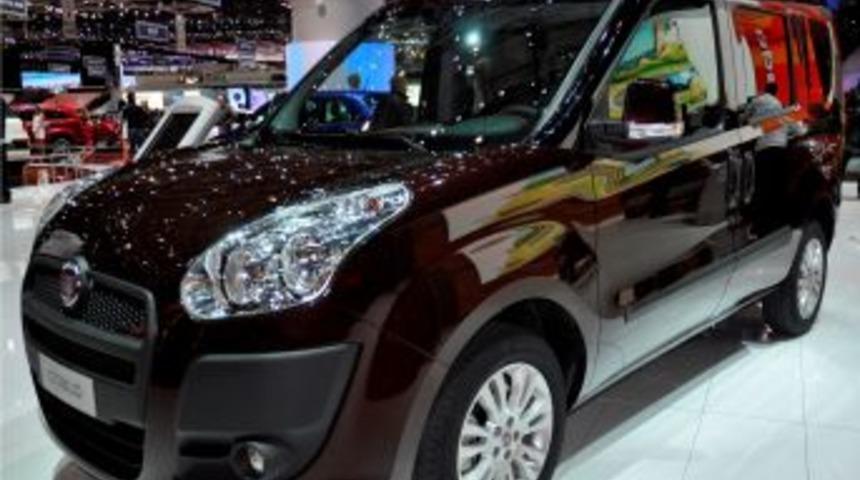 Fiat Doblo&rsquo;nun 7 koltuklu versiyonu Cenevre'de g&ouml;r&uuml;c&uuml;ye &ccedil;ıktı