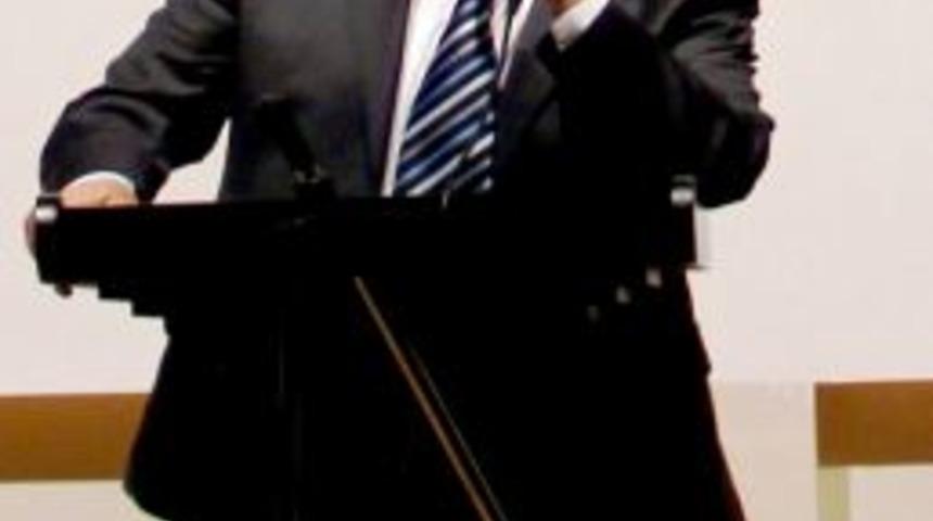 Polis okulu &ouml;ğrencileri şiir dinletisi sundu