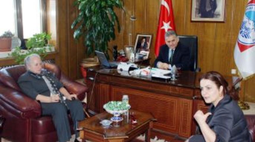 Timsal Karabekir: Babamın isminin bir mahalleye verilmesi beni mutlu etti