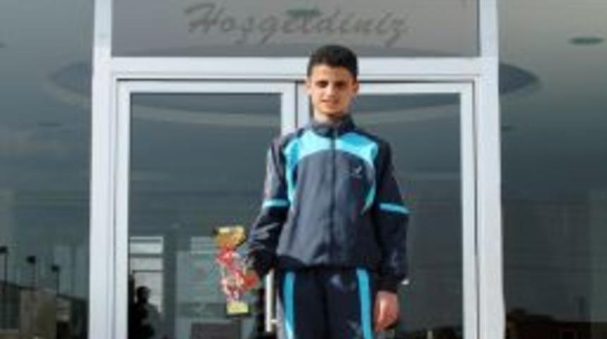 Atak Koleji, krosta T&uuml;rkiye birincisi oldu