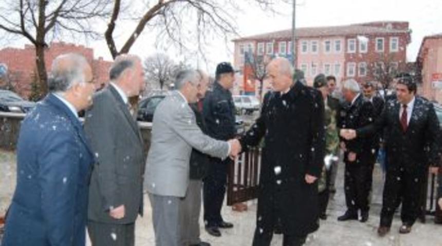 Kayseri Valisi Bilici: İl&ccedil;elerin kalkınması i&ccedil;in &ccedil;alışmalar s&uuml;r&uuml;yor