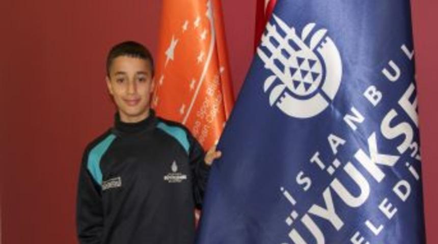 Spor A.Ş. futbolun prensini yetiştiriyor