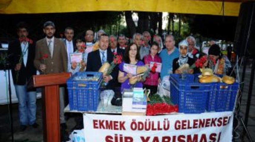 Ekmek &ouml;d&uuml;ll&uuml; şiir yarışmasına başvurular devam ediyor