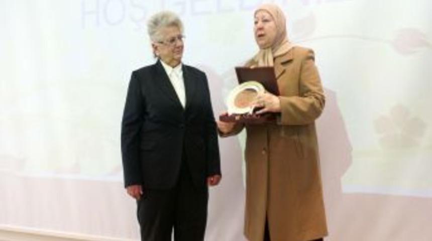 &Uuml;mran Menderes&rsquo;e vefa &ouml;d&uuml;l&uuml;