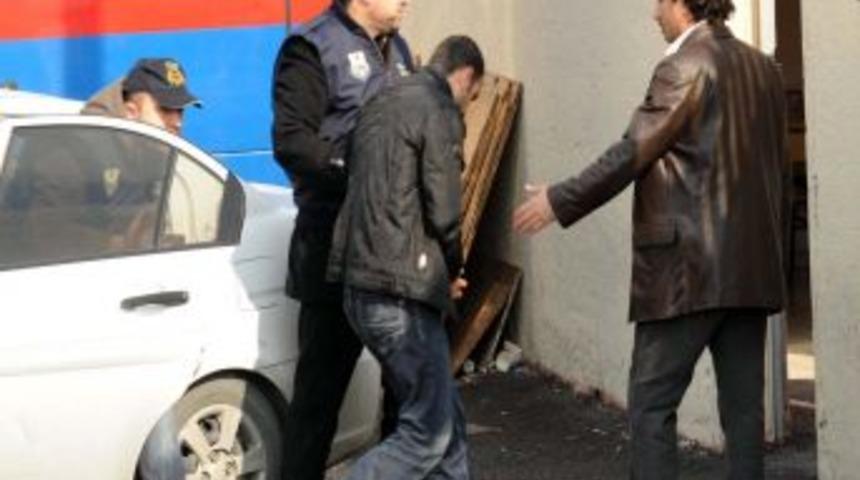 Patlayıcılarla ilgili g&ouml;zaltına alınan ş&uuml;pheliler adliyede