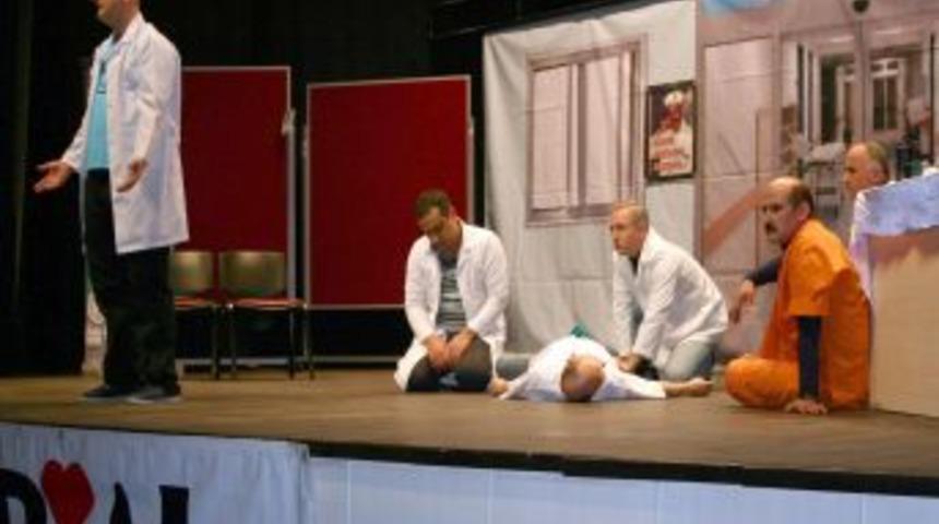 KARSAMED sağlık &ccedil;alışanlarını unutmadı