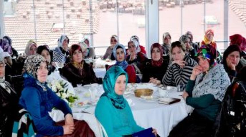 Vakkasoğlu: &Uuml;lkelerin kurtuluşu sevgi dolu y&uuml;reklerle olur