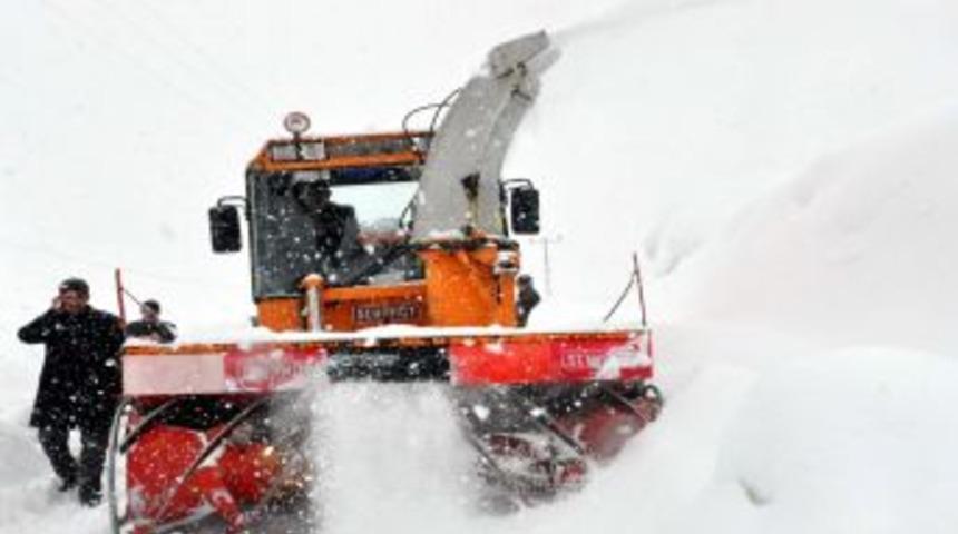 Bitlis&rsquo;te 127 k&ouml;y yolu ulaşıma kapalı