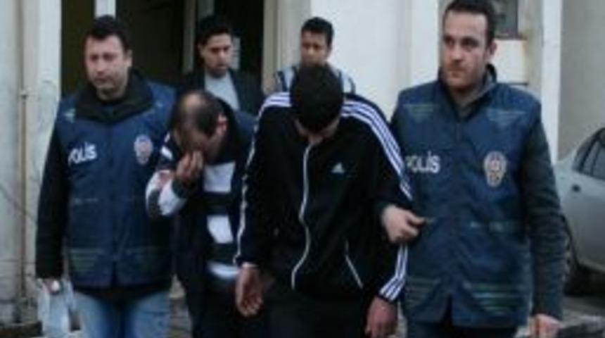 Evden hırsızlık yapan 4 kişi yakalandı
