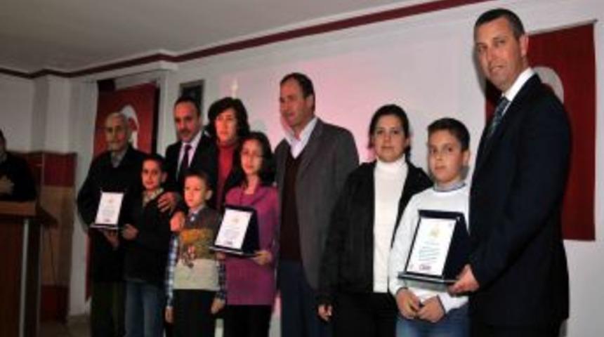 Anafen başarılı &ouml;ğrencileri &ouml;d&uuml;llendirdi