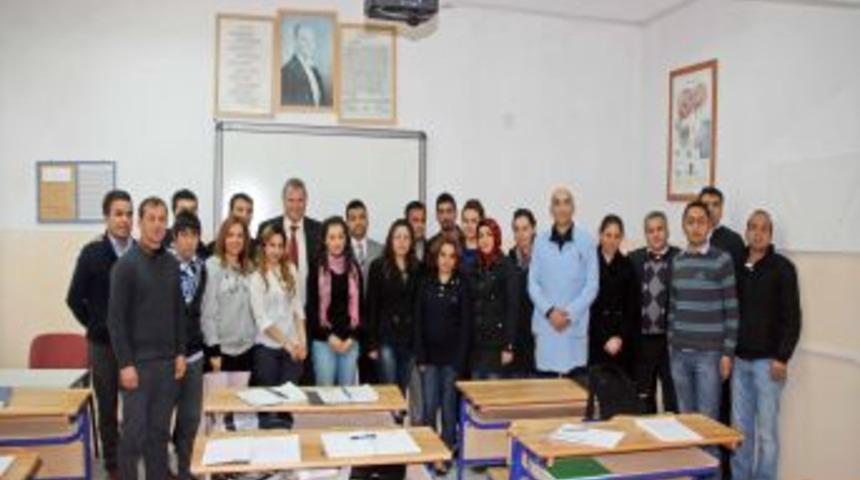 İşsiz gen&ccedil;ler eğitilerek meslek sahibi yapılıyor