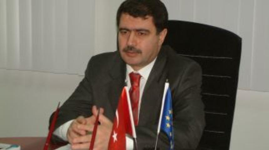 Okula gidemeyen hasta &ccedil;ocuklara evlerinde eğitim veriliyor