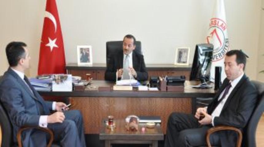 &Uuml;niversite, il&ccedil;elerde y&uuml;ksekokul a&ccedil;ma &ccedil;alışmalarına başladı