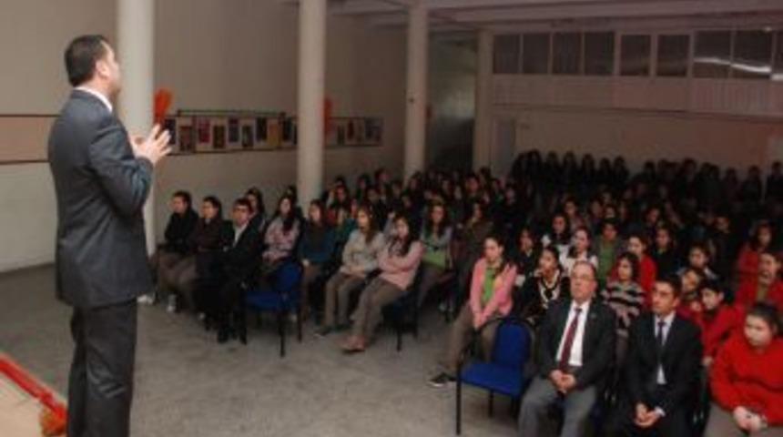 Dizi, internet ve telefonlar &ccedil;ocukları su&ccedil;a teşvik eden unsurlar