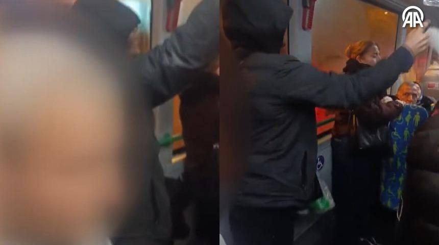 Kadıköy'de otobüste biber gazlı saldırı!