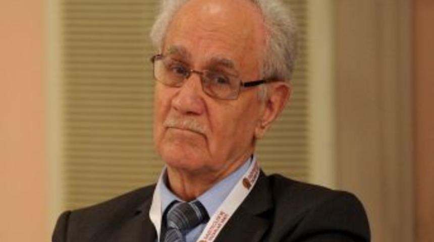 Kemal Burkay: K&uuml;rt&ccedil;e'nin se&ccedil;meli ders olarak okutulması sorunu &ccedil;&ouml;zmez