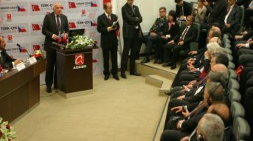 Klaus: &Ccedil;ek Cumhuriyeti ile T&uuml;rkiye arasında &ouml;nemli işbirlikleri olabilir