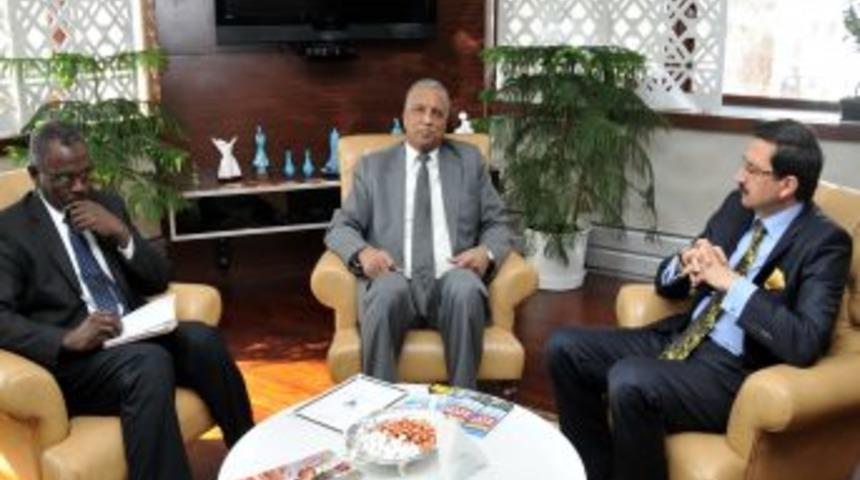 Sudan Büyükelçisi'nden Başkan Ak'a ziyaret