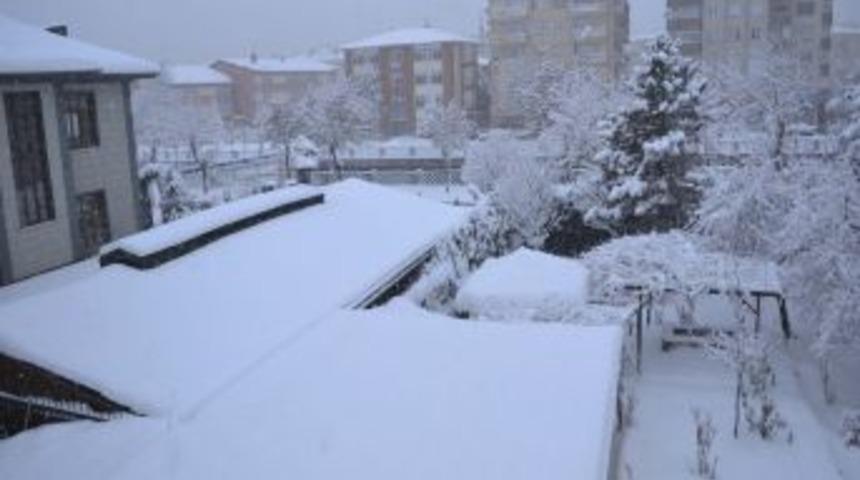 &Ccedil;ankırı'da okullar 1 g&uuml;n tatil edildi