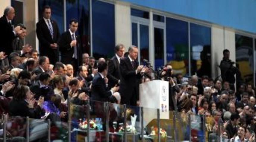 Erdoğan, d&uuml;nya şampiyonasının yapıldığı salonun a&ccedil;ılışını yaptı