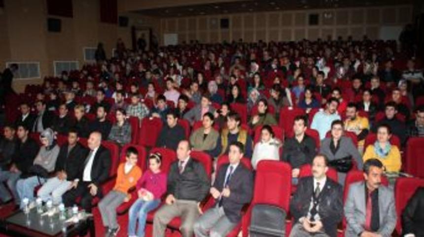 &ldquo;Fetih 1453&rdquo; filmi Adıyaman &Uuml;niversitesi'nde g&ouml;sterildi