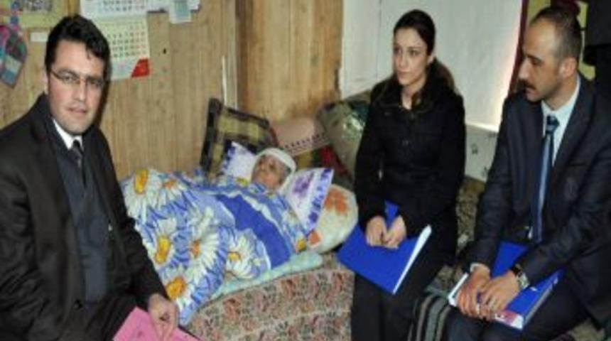 Bakıma muhta&ccedil;lara bakan yakınlarına 15 g&uuml;n i&ccedil;inde aylığı bağlanıyor