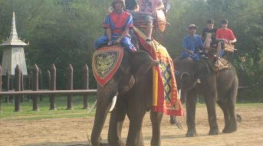 &Ouml;ğrenciler, Uzakdoğu&rsquo;ya hayran kaldı