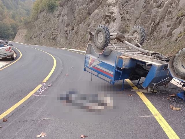 Düzce'de patpat devrildi! 19 yaşındaki genç hayatını kaybetti