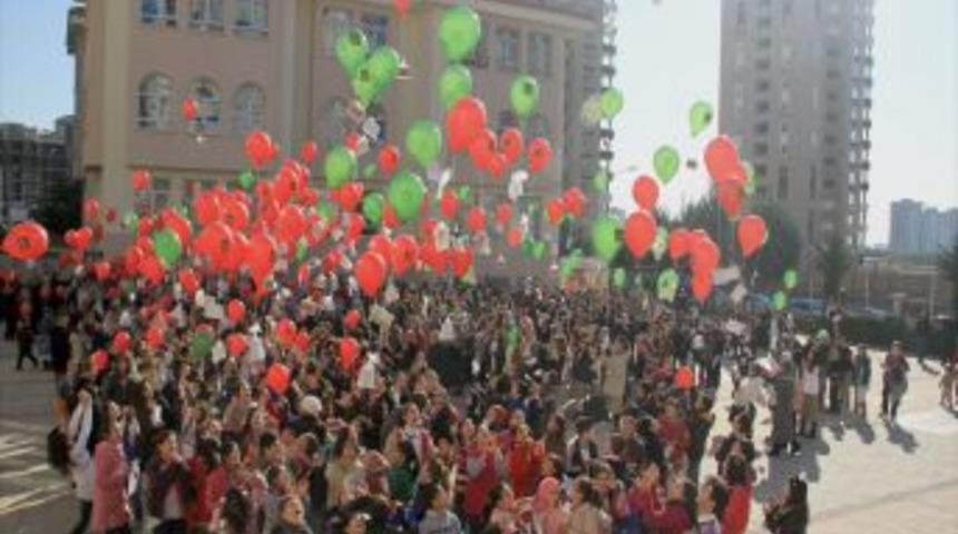 Bur&ccedil; &ouml;ğrencilerinin 'sevgi balonu' Hatay&rsquo;a ulaştı