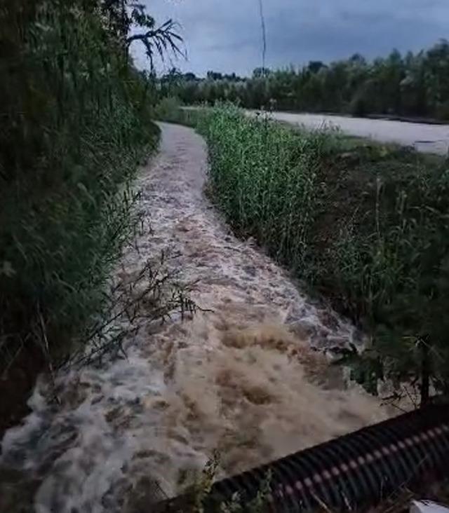 Fethiye’de sağanak yağış hayatı olumsuz etkiledi 3
