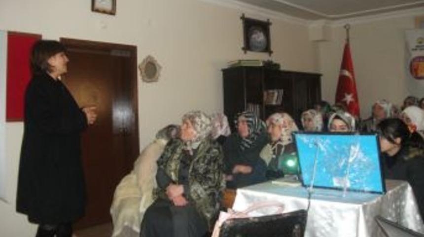 Kadınlara meme kanseri eğitimi