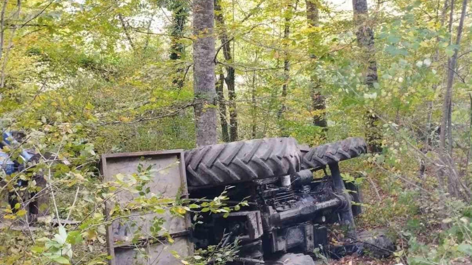 Traktörün altında kalan sürücü hayatını kaybetti