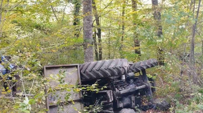 Traktörün altında kalan sürücü hayatını kaybetti