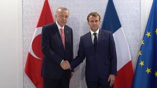 Cumhurbaşkanı Erdoğan, Macron ile telefonda g&ouml;r&uuml;şt&uuml;