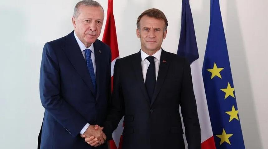 Cumhurbaşkanı Erdoğan, Fransa Cumhurbaşkanı Macron ile telefonda görüştü