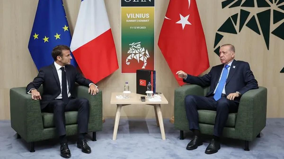 Cumhurbaşkanı Erdoğan, Fransa Cumhurbaşkanı Macron ile telefonda görüştü 1