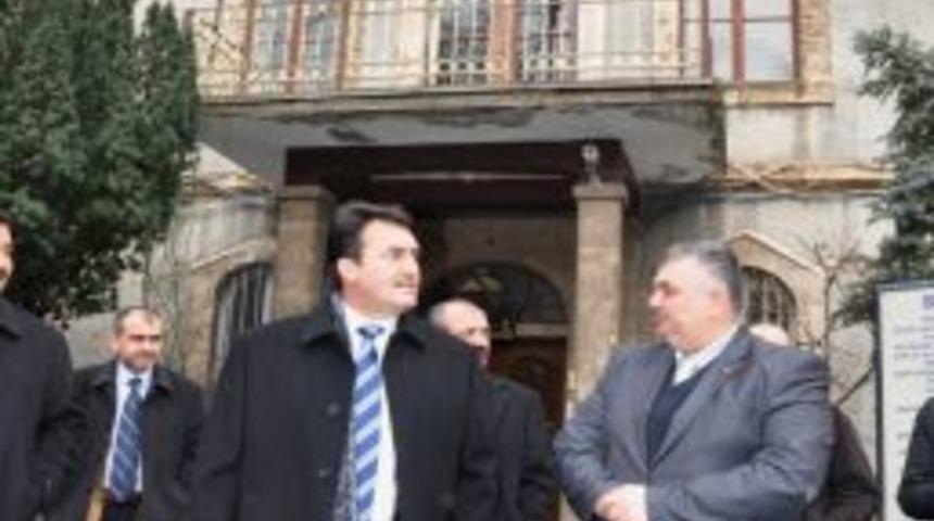 Tarihi Erkek Lisesi restore edilece