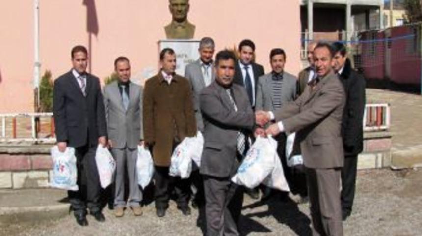 Osmaniye'de okullara spor malzemesi dağıtıldı