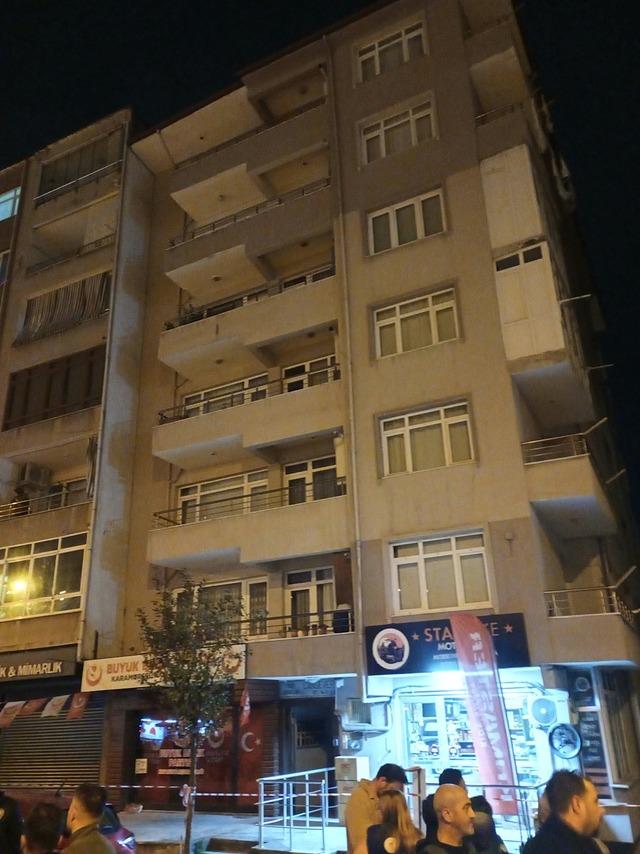 Kocaeli de 7 katlı bina tedbiren boşaltıldı 1