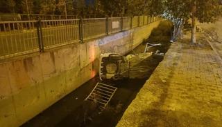 Kayseri’de otomobil kanala uçtu: 2 yaralı