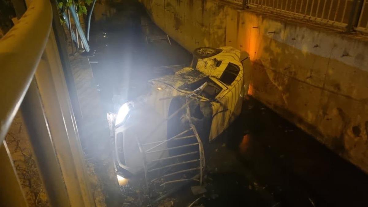 Kayseri’de otomobil kanala uçtu: 2 yaralı 1