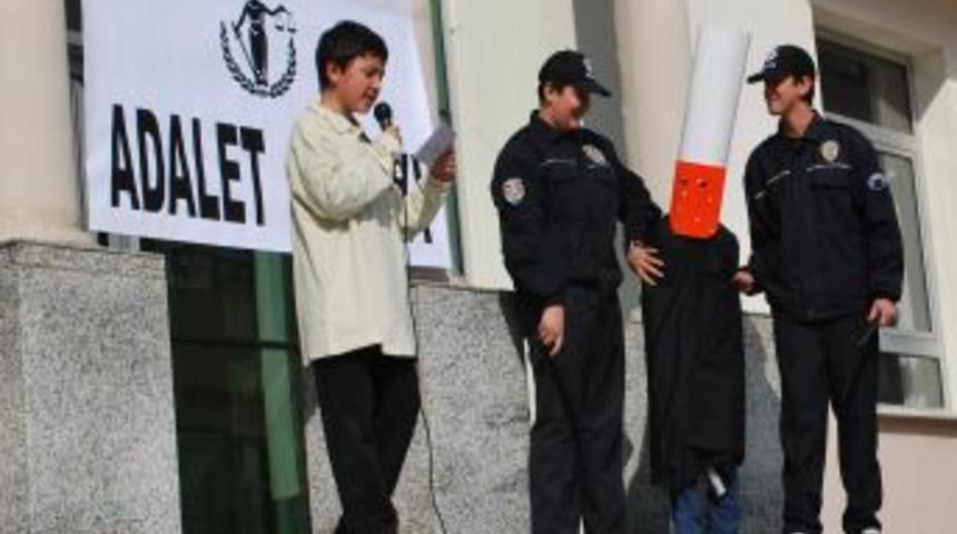 Sigarayı adalete teslim ettiler
