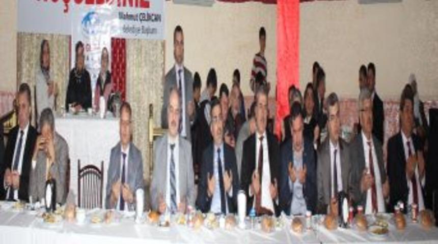 Depremzedelerin acılarına ortak oldular