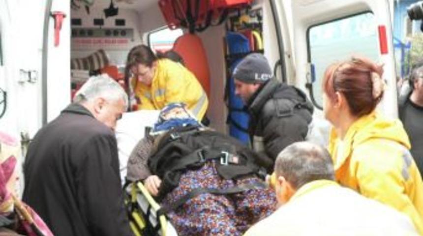 At arabasının altında kaldı