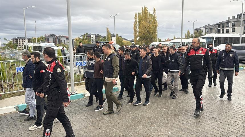 K&uuml;tahya merkezli yasa dışı bahis soruşturmasında 62 zanlı tutuklandı