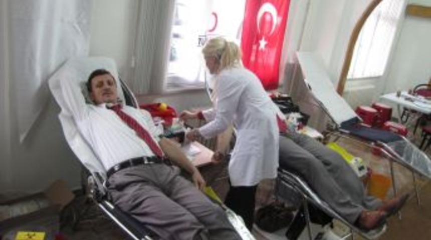 &Uuml;nye Orman İşletme M&uuml;d&uuml;rl&uuml;ğ&uuml;'nden kan bağışı kampanyası