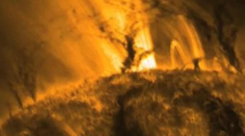 Güneş’teki dev hortumların ‘dansı’ görüntülendi