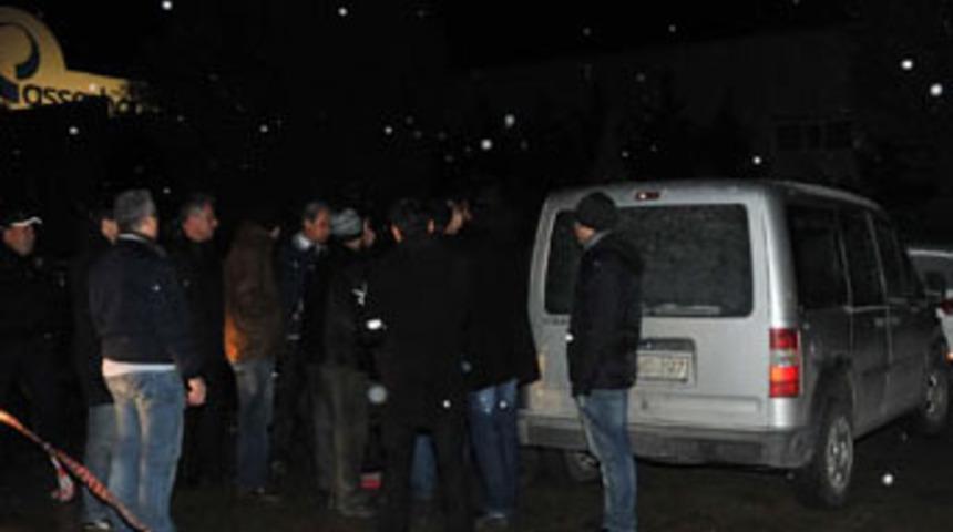 İşten &ccedil;ıkarılan m&uuml;hendis, m&uuml;d&uuml;r&uuml; &ouml;ld&uuml;rd&uuml;